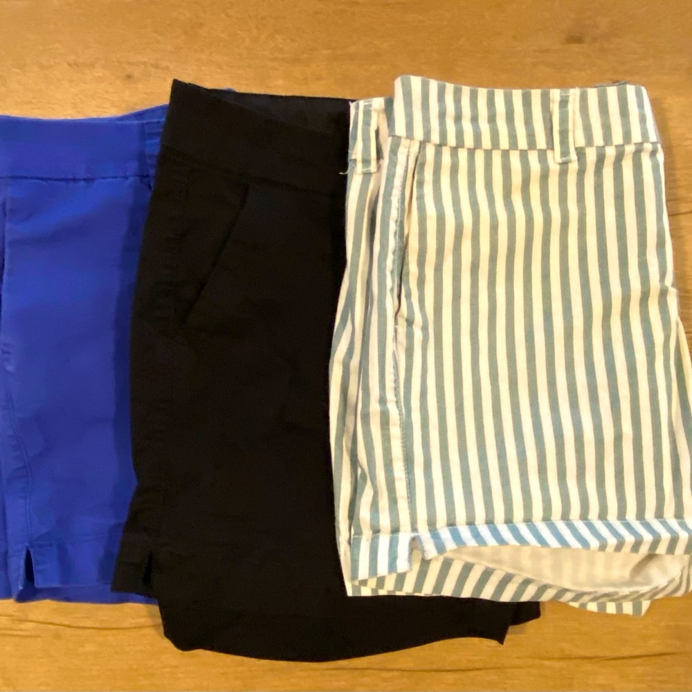 3 Pair Women’s size 8 Old Navy Everyday Shorts 5’ Inseam Gently Used